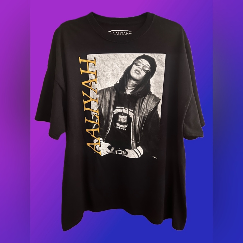Urban Outfitters Aaliyah “Vintage-Style” Tee XXL - Official Aaliyah Merch